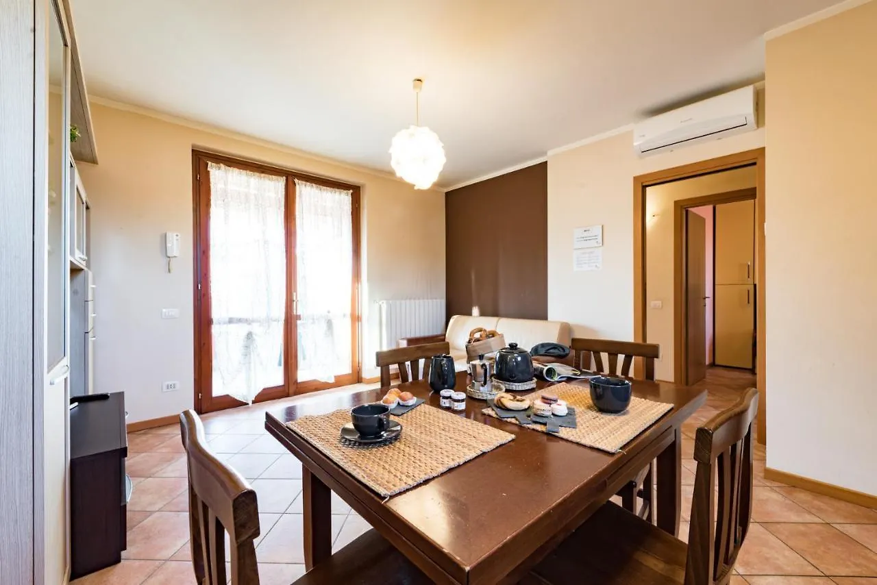 Gardappartamenti Artisti Pool Desenzano del Garda Apartment