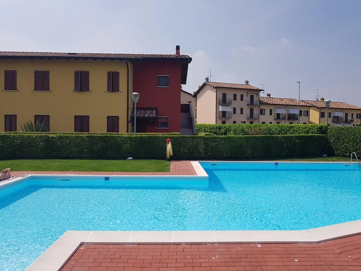 Gardappartamenti Artisti Pool Desenzano del Garda Apartment